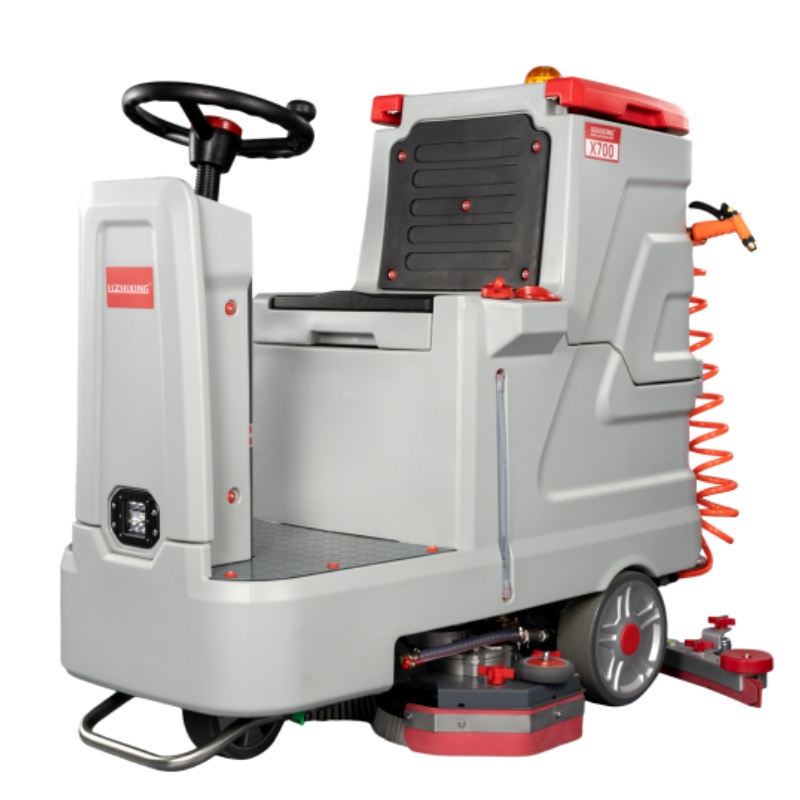 枣庄坦洁全自动驾驶式洗地机X700